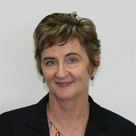 Dr Sue Brumby 